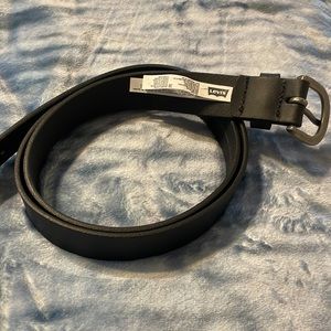 Levi’s leather belt
